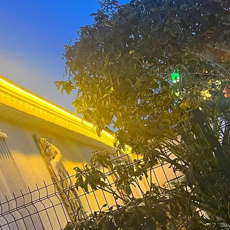 Antalyanin Kalbinde Terasli Odalar *