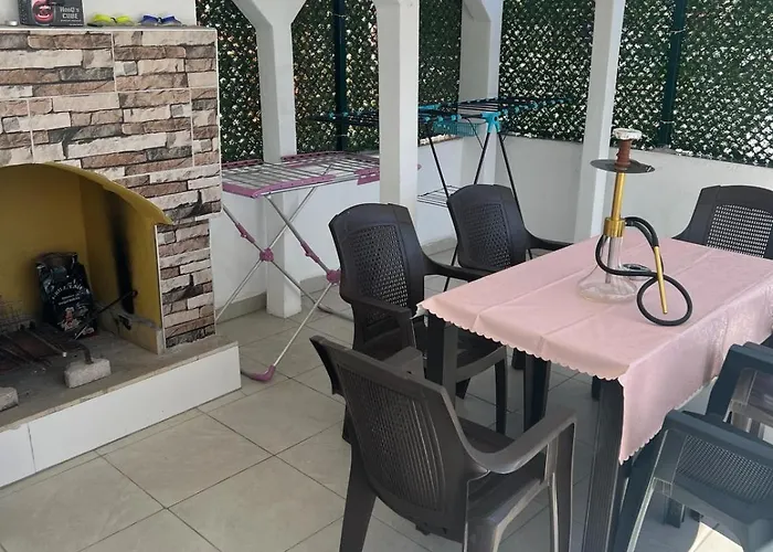 Antalyanin Kalbinde Terasli Odalar Gæstehus