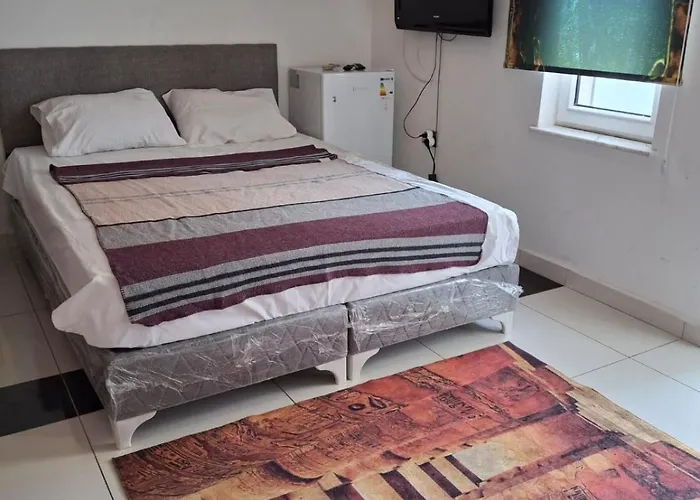 Antalyanin Kalbinde Terasli Odalar Gæstehus *