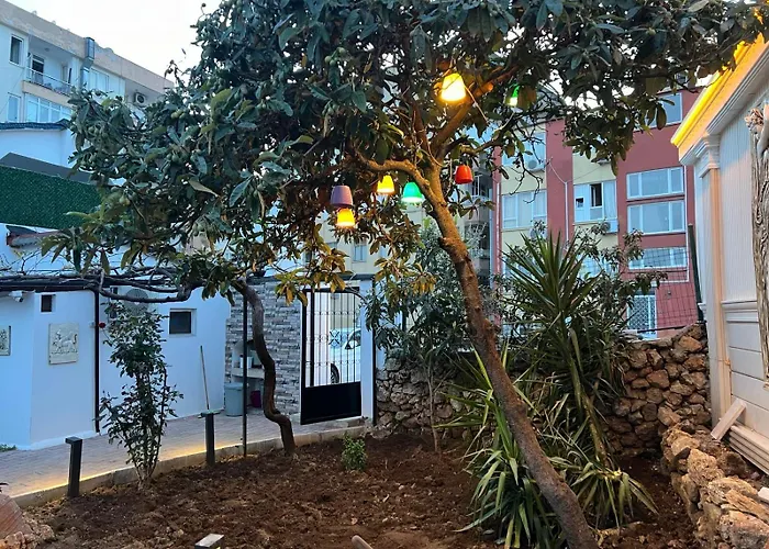 Antalyanin Kalbinde Terasli Odalar * Antalya