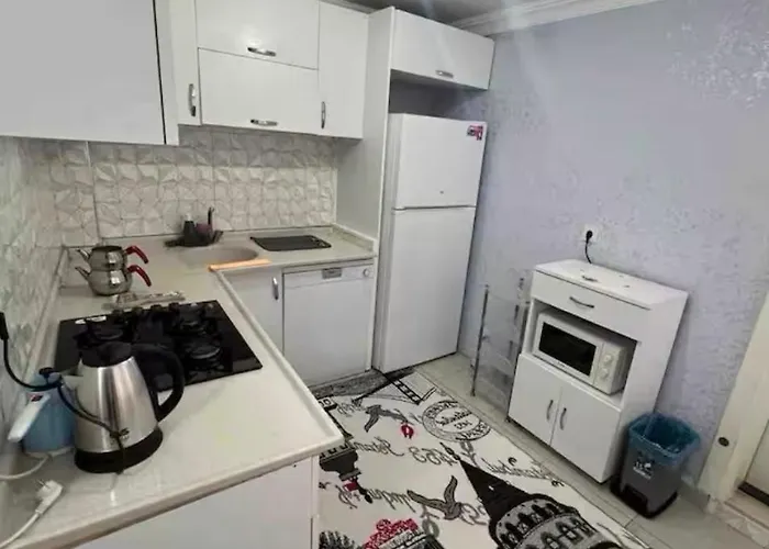 Antalyanin Kalbinde Terasli Odalar * אנטליה