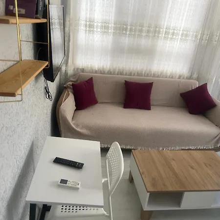 Antalyanin Kalbinde Terasli Odalar * Анталья